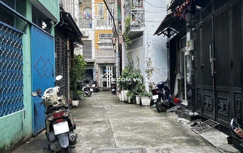 Bán nhà Đẹp Dạng CHDV, Lạc Long Quân Phường 8 Tân Bình, 48m2 4 Tầng 6PN. Chỉ 6.8 Tỷ còn TL với chính chủ